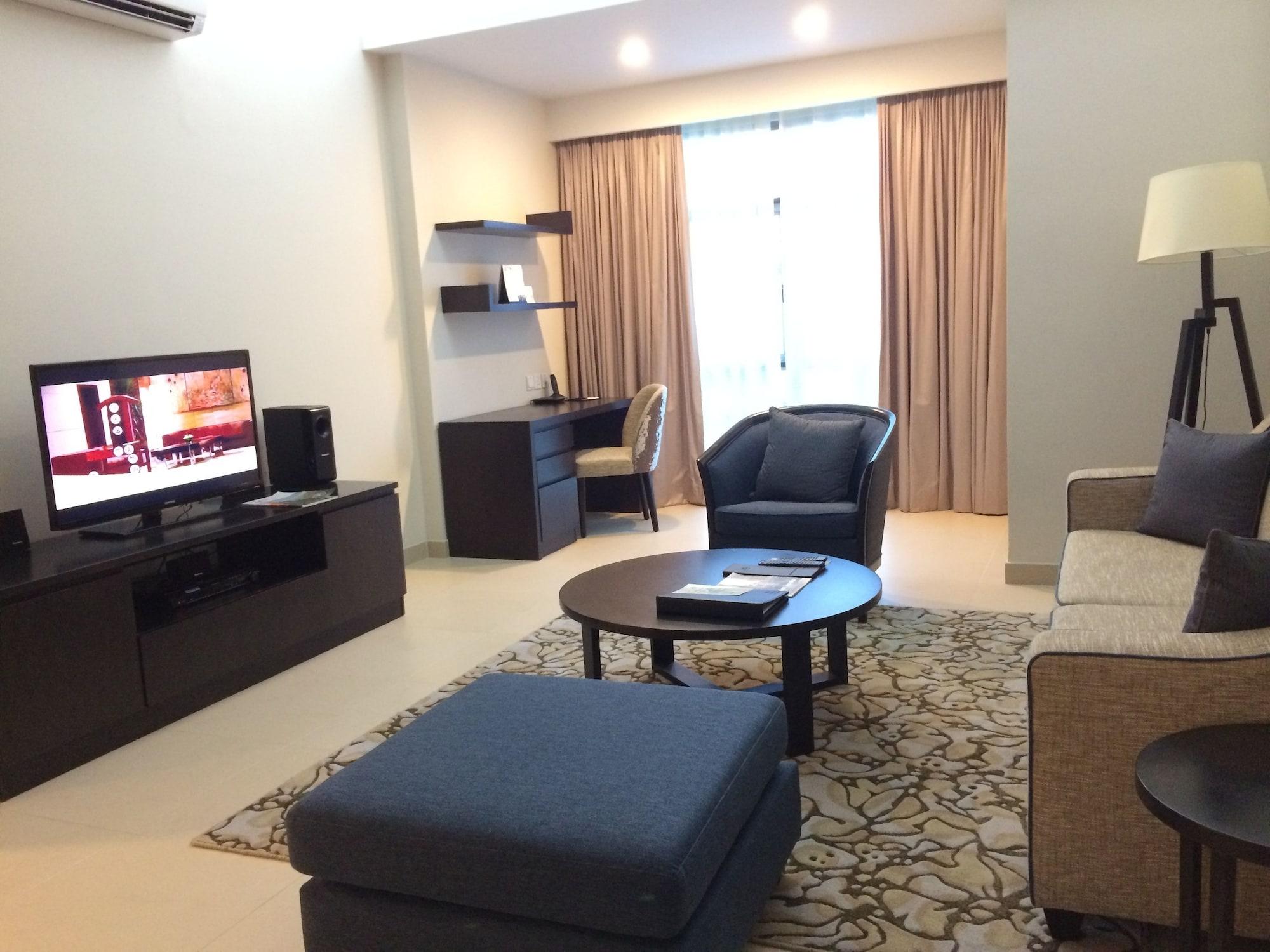 Somerset Ho Chi Minh City residencia con servicio Exterior foto Living room of a suite at the hotel